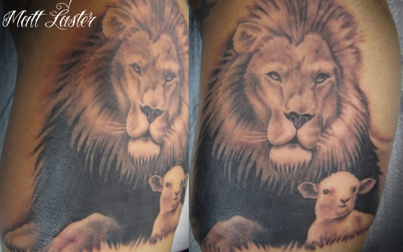 10 Lion and Lamb Tattoo Geometric